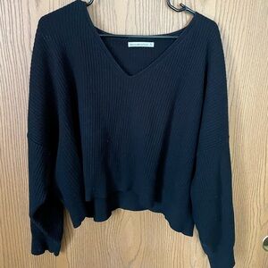 Black Abercrombie & Fitch V-Neck Cropped Ribbed Sweater